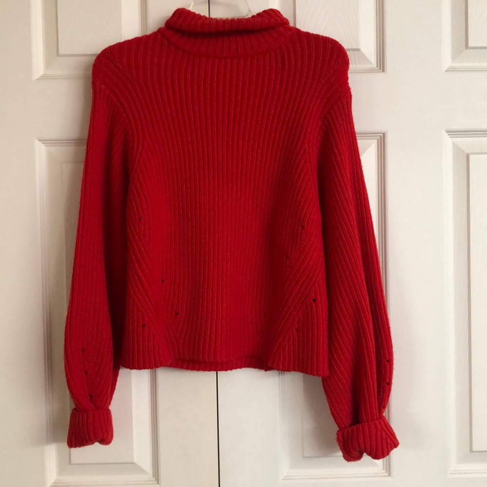H&M red turtleneck